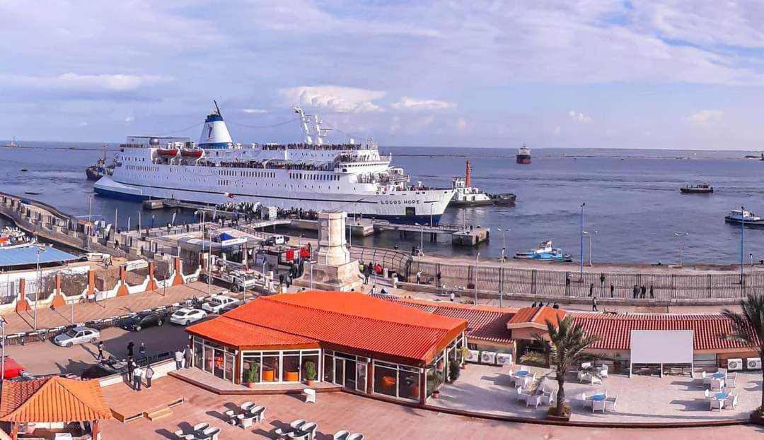 Resta Port Said Hotel Exterior photo